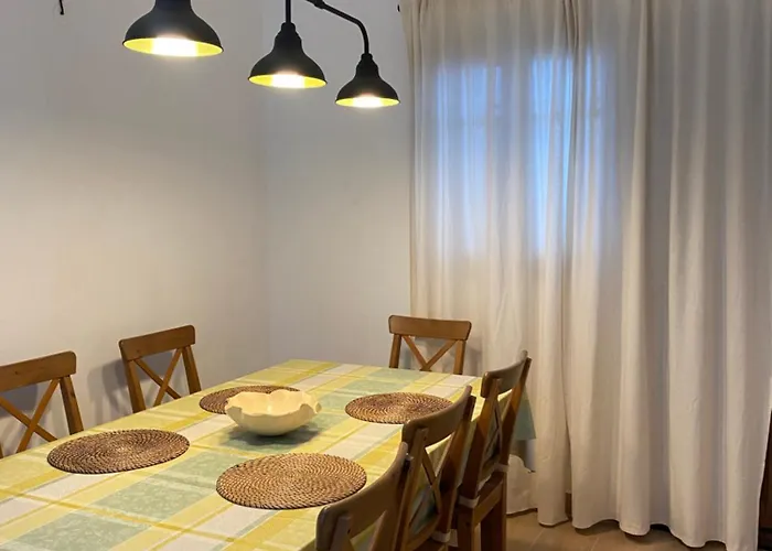 Casa álvaro Casa de Férias *